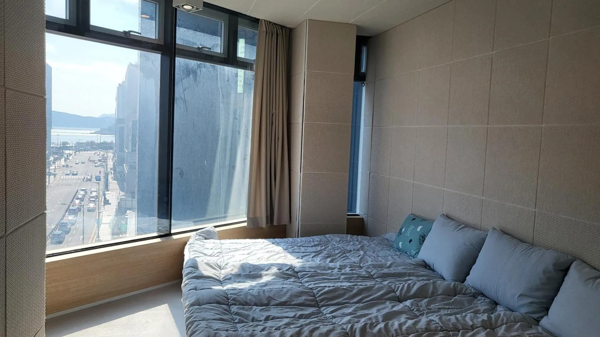 Paul And Pool Haeundae Villa Busan 0*,